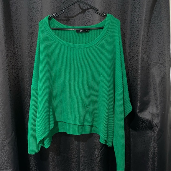 sports girl jumper